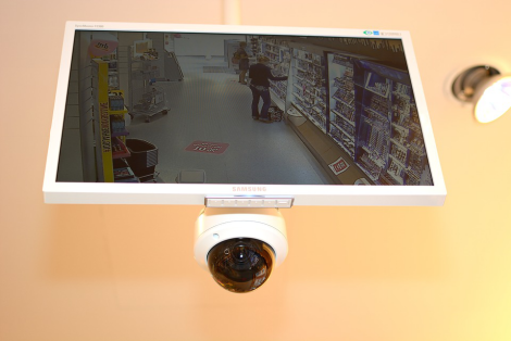 Security Camera with monitor