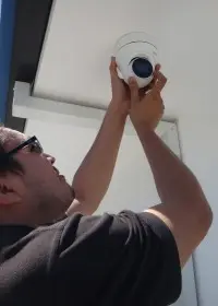 Security camera Installer working on Rosemead CA